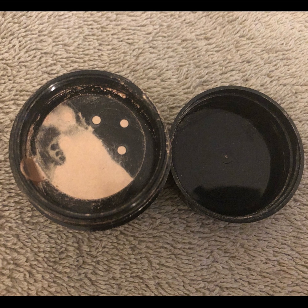 Kylie Cosmetics ultra glow in Fiji